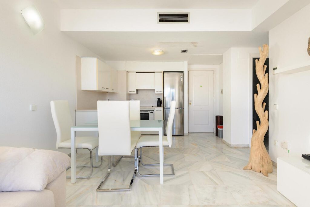 5be74b4d-88c3-4b32-8b9f-dcd6fbd2800e